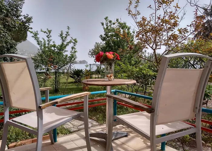 Palmyra Beachfront דירה *